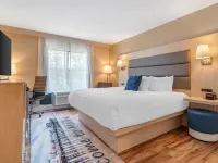 Casco Bay Hotel Portland Airport - Maine Mall, Ascend Hotel Collection Hotels near Arts District
