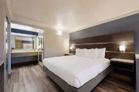 Best Western Inn  Suites Lemoore - Parking