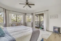 Lake Views, Game Room, Decks, 3 Ks, 2 Qs, 6 Baths! - parking