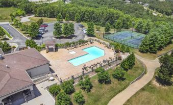 Villa at the Hills - A Grand Branson Vacation! 4 Bdr Golf Resort Villa