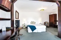 The Honest Lawyer, Ascend Hotel Collection Hotels in Nelson