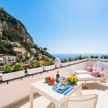 Villa Mary Suites