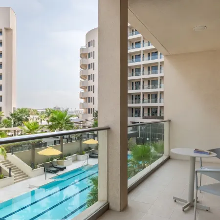 Staybridge Suites ABU DHABI - YAS ISLAND by IHG