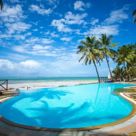 Voyager Beach Resort