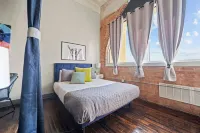 Downtown Penthouse Close to Convention Center
