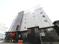Two Nights Business Hotel Hoteles cerca de Jeonju Station