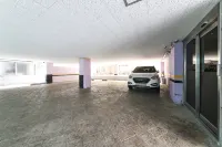 Hotel M Story - parking