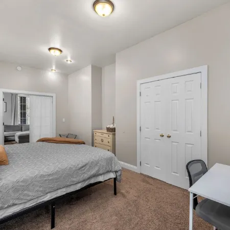 Family-friendly Manito Park home. Close to downtown, hospitals & colleges.