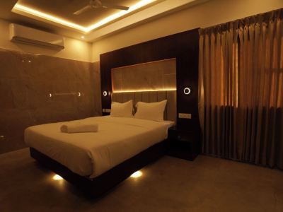 Arthana Residency Hotel