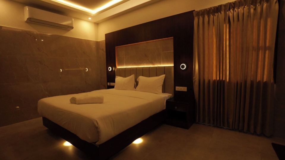 Arthana Residency Hotel