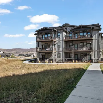 Mountain View Magic - Mayflower Lakeside