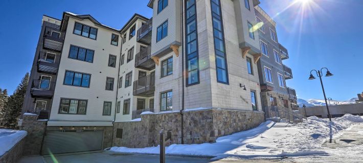 Winter Park Condo w/ Fireplace - 4 Mi to Slopes! Hotels in Winter Park