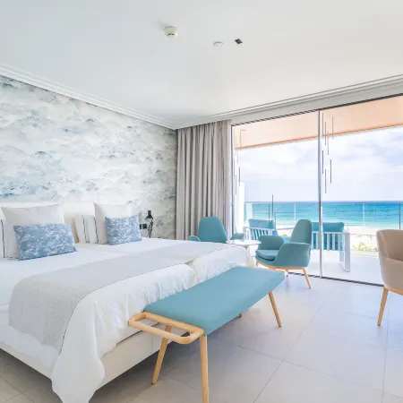 Hotel Lava Beach
