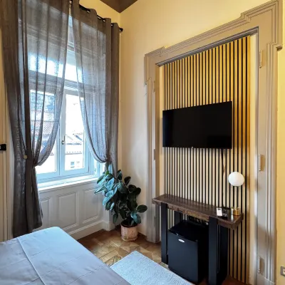 Bed & Chic art rooms Отели рядом с достопримечательностью «Палатриест»