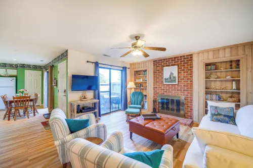 Kitty Hawk Vacation Rental 1 Mi to Beaches!