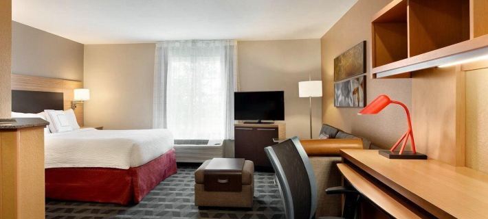 Ville 7877 Hotels in Centennial