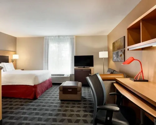 Ville 7877 Hotels in Centennial