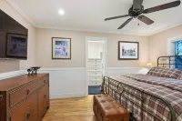 1900's Farmhouse