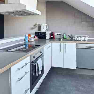 Spacious Luxury Stay in Saint-Gilles Near Ixelles Fast Transport Rooms