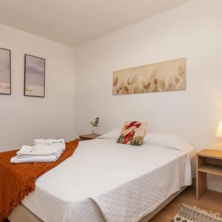 X 10 - 2 Bed Apartment in Quinta da Ponte