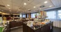 PLAZA INN Wels - 早餐