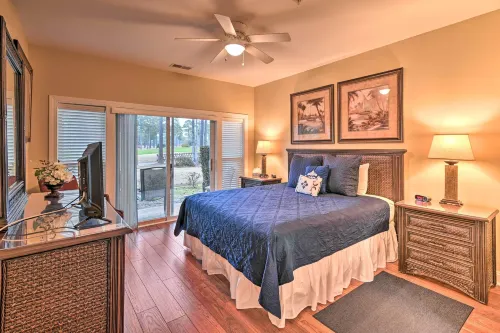 6 Mi to Boardwalk: Condo w/ Pool in Myrtle Beach