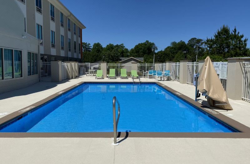 Holiday Inn Express & Suites Enterprise by IHG photo 2