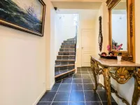 Villa in Antibes with Pool & Near Beaches