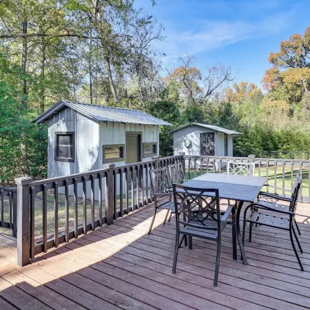 3 Mi to Rose Garden: 'serenity Place' w/ Fire Pit!