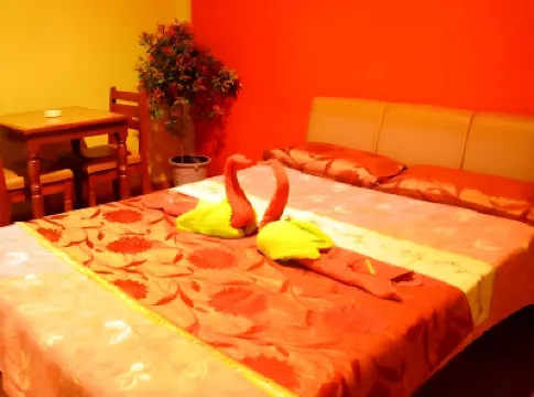 Rainbow Romanz Garden Inn Hotels in 