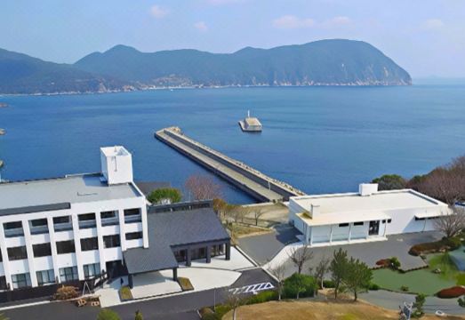 마르게리타 나라오 해산물 요리