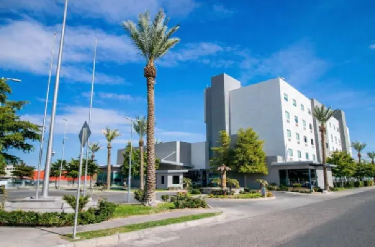 โรงแรม มิรรา ซาน หลุยส์ โรงแรมใน