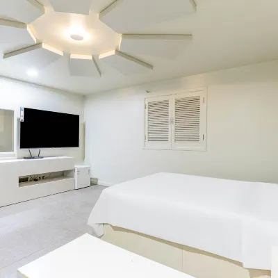 Yongin Hiyan Hotels near Dunjeon Station