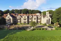 Redworth Hall Hotel- Part of the Cairn Collection - พร้อมWifi