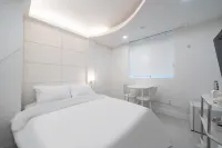 Cheongju Night Hotel - Bintang 2