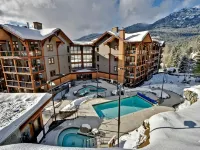 Evolution Whistler Hotels near T-Bar