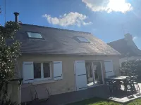 Belle Maison de Vacances à 5min à Pieds de la Plage Hotels in Combrit