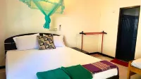 Lal Home Stay - 3-Star