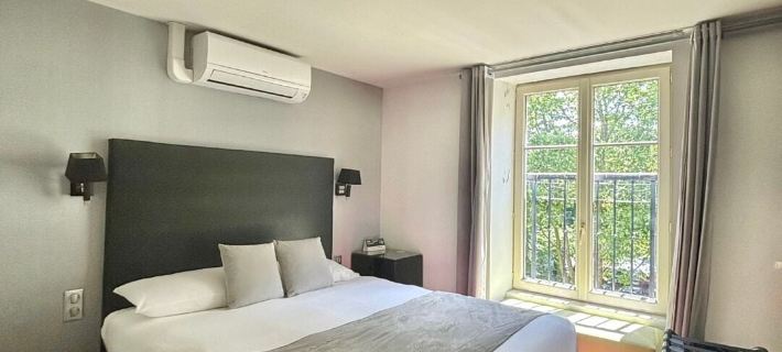 Logis Hôtel Saint Martin Hotels in Orleans