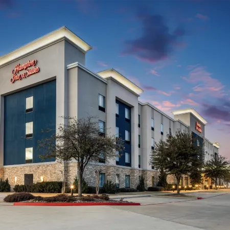 Hampton Inn & Suites Dallas/Plano-East