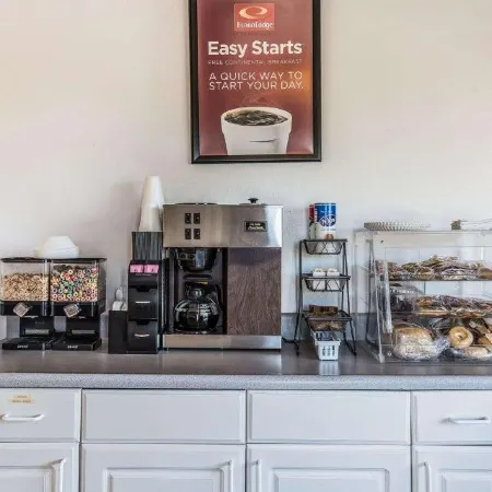 Ameri-Stay Inn & Suites