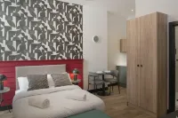 The Sixty 19 Stylish Studios and Apt.