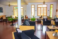Coffee Pot Hotel - 2-Star