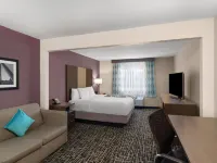 La Quinta Inn & Suites by Wyndham Fayetteville Hotels in Washington County