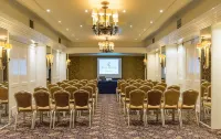 The Bull Hotel, Sure Hotel Collection by Best Western