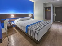 City Express Junior by Marriott San Luis Potosí Zona Industrial Hotel in zona Centro Eventi El Domo