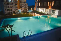 The Pearl Club Resort - Pool