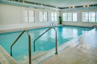 The Loyalist Country Inn & Conference Centre - Strand
