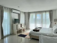 The Terrace Hotel Hotels near Tal Lat Open Zoo
