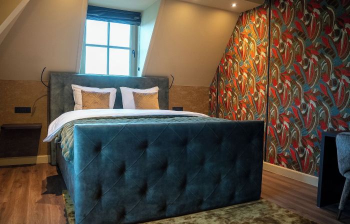 Room4